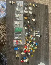 LEGO Vintage Minifigure lot.