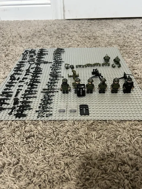 LEGO Custom Printed SWAT Police Minifigure Weapons & Gear Lot Black/Green