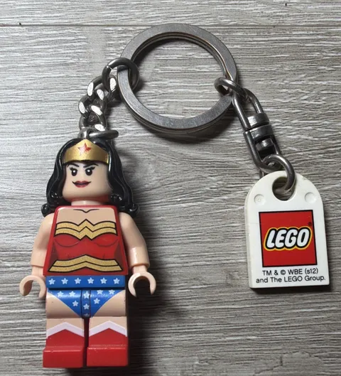 LEGO Wonder Woman Minifigure Keychain Super Heroes DC Comics