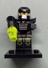 LEGO MINIFIGURES SERIES 11 71002 EVIL MECH - Excellent Condition