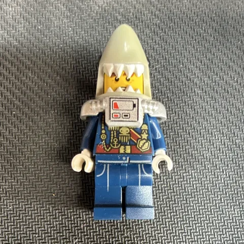 LEGO Minifigure Shark Suit Diver Blue Outfit w/ Silver Helmet Headgear Ninjago