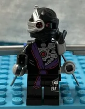 LEGO NINJAGO Nindroid Warrior w/ Twin Blade Jet Pack njo100