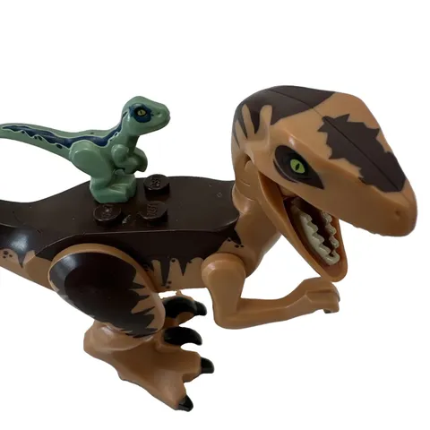 LEGO Velociraptor Minifigure Jurassic World Dinosaurs Green Brown (2)