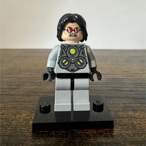 LEGO Doctor Octopus Minifigure - sh0040 2012 Marvel Super Heroes Theme 