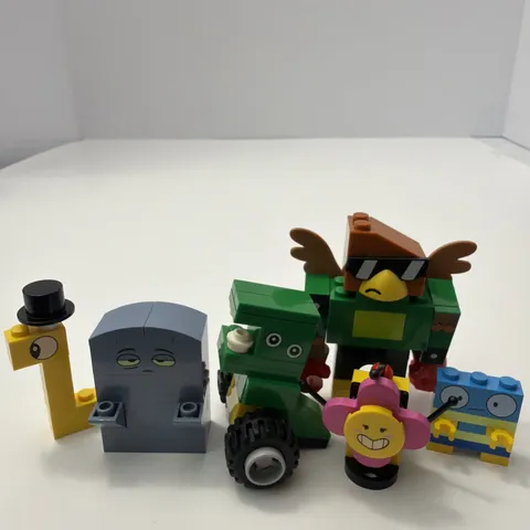 LEGO® Unikitty! Minifigure Lot - Brick Built Brock Dino Dude Fee Bee Hawkodile
