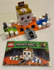 LEGO Minecraft 21145 The Skull Arena COMPLETE w/ Minifigs & Manual