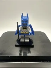 Lego Batman Minifigure Blue Mask & Cape DC Super Heroes 10724 10672 sh0111