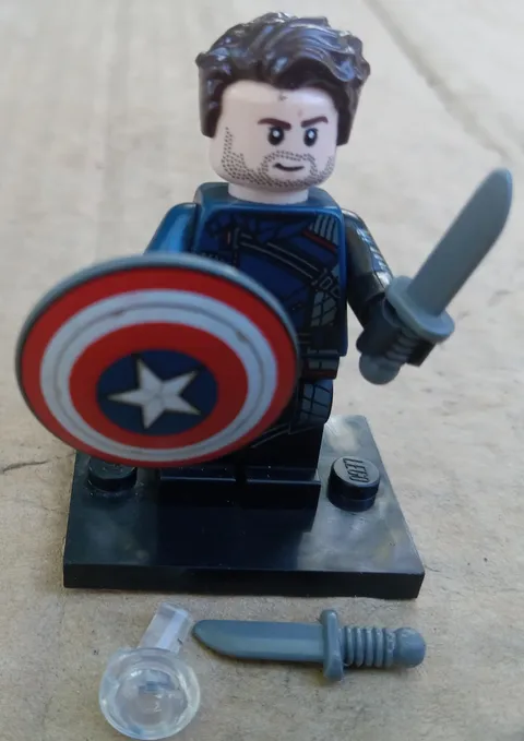 NEW LEGO Marvel Studios Winter Soldier Bucky Barnes Mini Figure 71031