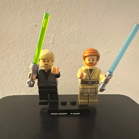 LEGO Star Wars Minifigures Lot of 2 Luke Skywalker & Obi-Wan w/ Lightsabers