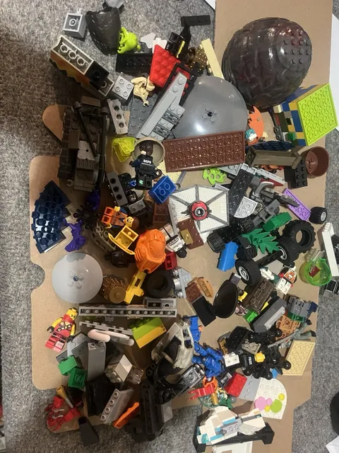 Lot Of Miscellaneous Lego Parts Pieces