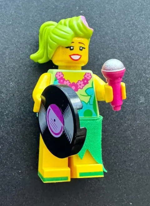 LEGO The LEGO Movie 2 Hula Lula Minifigure Singer Minifig