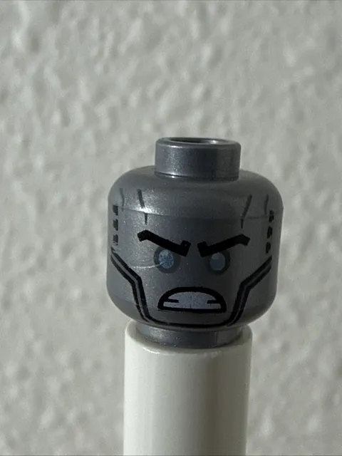 Lego New Flat Silver Minifigure Head Dual Sided Alien Metallic Light Blue Eyes