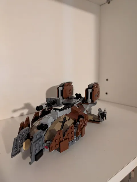 LEGO Star Wars: Pirate Tank (7753)