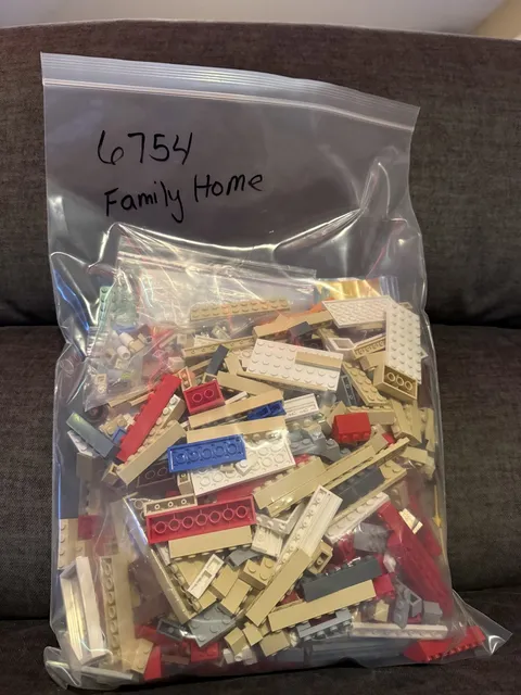 LEGO CREATOR: Family Home (6754), 99% Complete, Original Instructions, No Box