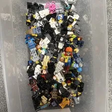 LEGO bulk lot 60 random Minifigures get what's shown 