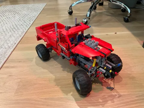 Red lego technic truck (retired set)