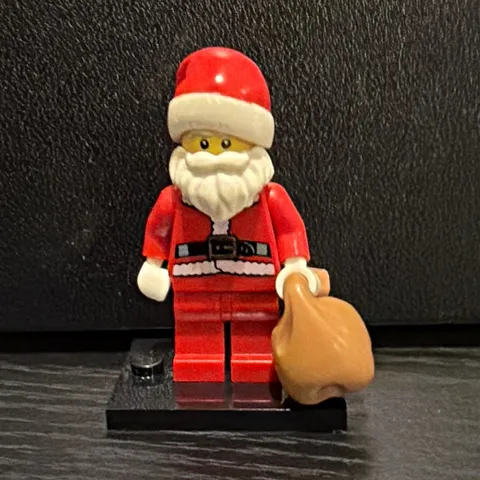 LEGO Santa Claus Plastic Minifigure with Tan Sack/Bag Accessory