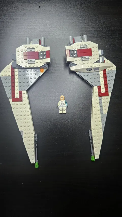 LEGO Star Wars 75051 Jedi Scout Fighter Wings & Jek-14 Minifigure (Incomplete)