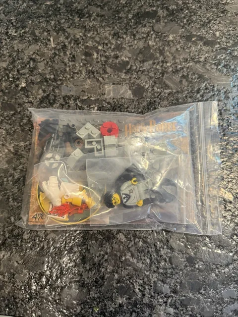 LEGO Harry Potter 4701 Sorting Hat Polybag 19pc w/ Harry Potter, No Box