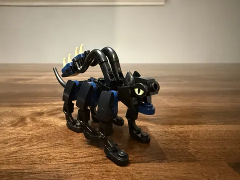 LEGO Dungeons & Dragons Displacer Beast Figure Genuine LEGO Just Assembled 21348