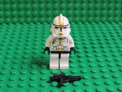 Lego Star Wars 327th Clone Trooper Minifigure Phase 2 Yellow 7655 Corps YS34