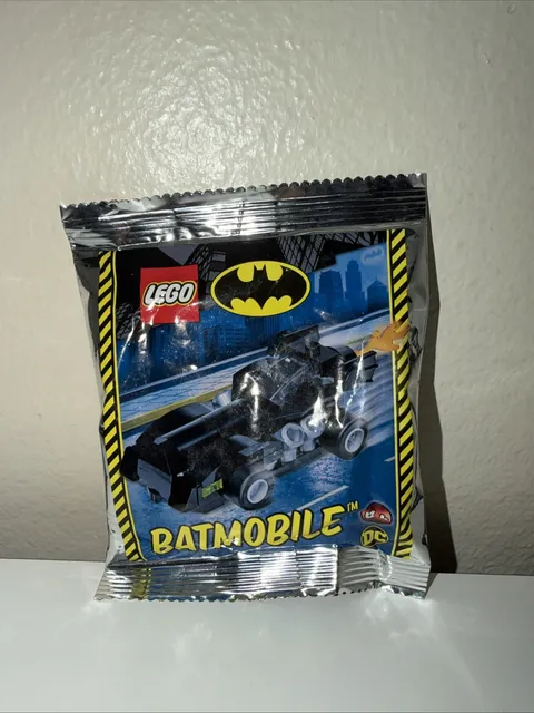 LEGO DC Batman 212223 Batmobile Limited Edition Foil Pack 53 pcs (2022)
