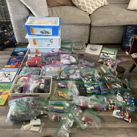 Lot of 50 Pounds Lego Mindstorms NXT Kits 9797 - Complete! Read Description