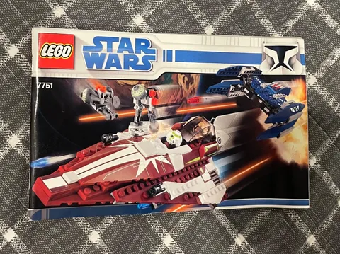 LEGO Star Wars set #7751 Ahsoka's Starfighter and Vulture Droid