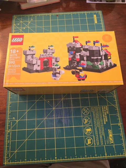 LEGO Mini Knight’s Castle 40775 GWP NEW & SEALED