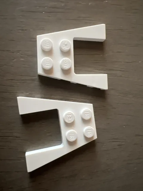 LEGO 43719 White Wedge, Plate 4 x 4 - 2 Pieces