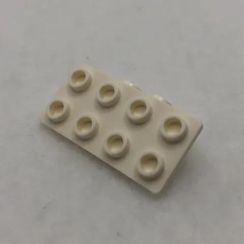 LEGO 93274 White Bracket 1 x 2 - 2 x 4 (x1)