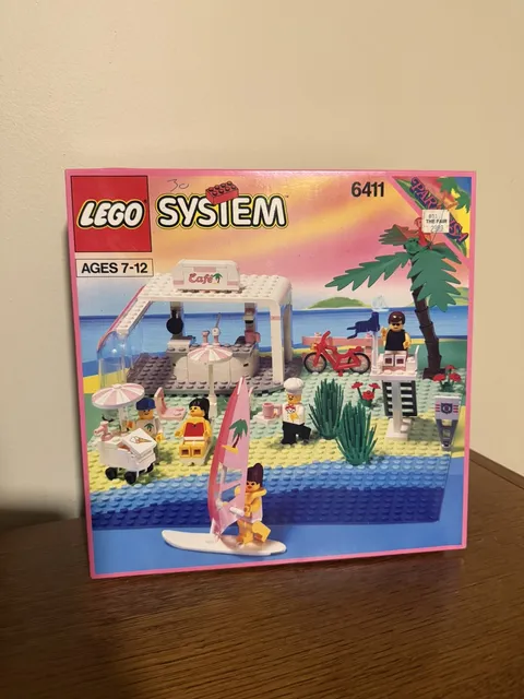 LEGO Town: Sand Dollar Café (6411) - New! Sealed In Box - Lot 1