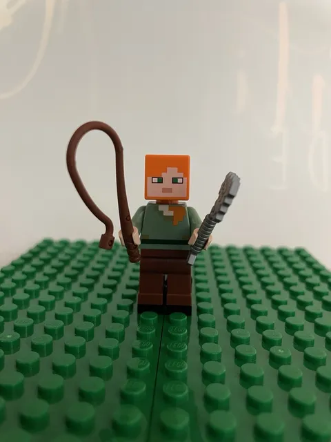 Lego Minecraft Alex Minifigure