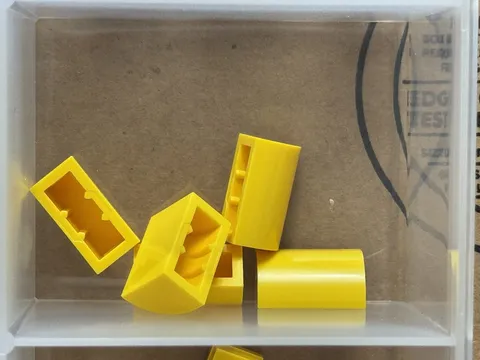 LEGO Parts - Yellow Slope, Curved 1 x 2 - No 37352 - QTY 5