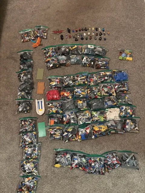 LEGO Bulk Lot Mixed Bricks & Parts w/ Minifigures Wheels Baseplates Bags