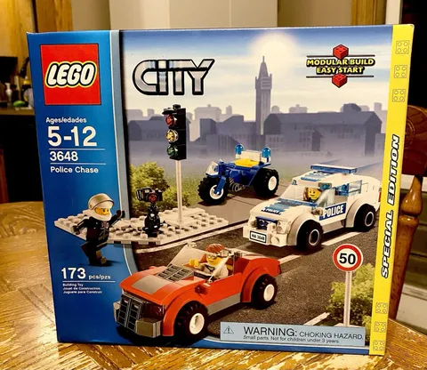 LEGO City 3648 Police Chase Squad Car Red Convertible ATV MiniFigures NEW SEALED