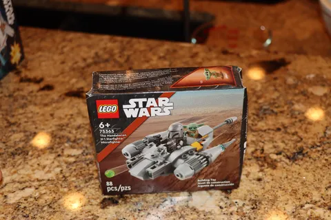Retired LEGO Star Wars: The Mandalorian N-1 Starfighter Microfighter (75363)