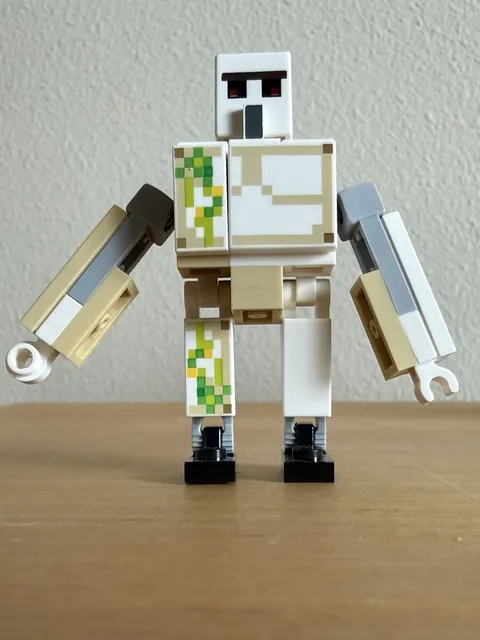 LEGO Minecraft Iron Golem Minifigure with Tow Ball Arm 21123