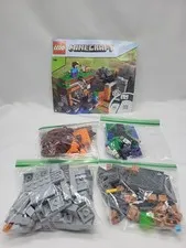 Lego Set 21166 Minecraft - The Abandoned Mine - Zombies, Spider - READ