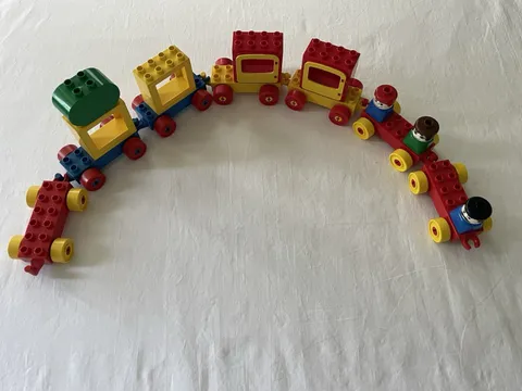 1988 Lego DUPLO TRAIN SET #9054 15 Pcs