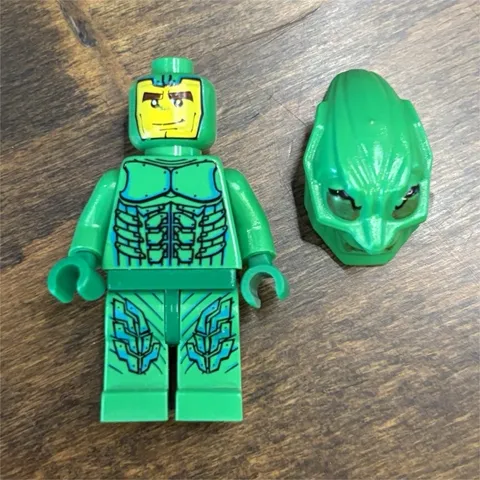 LEGO Green Goblin Minifigure + Mask W/ Gold Eyes From Set 1374 Spider-Man 2002