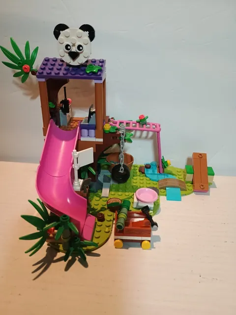 Lego 41422 Friends Panda Jungle Tree House - Used Complete w/ Manual - Retired