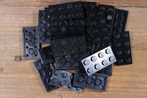 LEGO Black Plate 2 x 4 Part No. 3020 Qty 25
