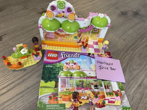 LEGO FRIENDS: Heartlake Juice Bar (41035) Complete with Manual