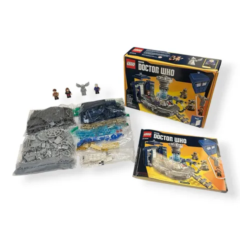 LEGO Ideas: Doctor Who 21304 99% Complete W/ manual & BOX READ DESCRIPTION