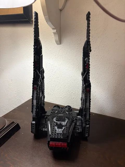 Lego Star Wars Kylo Ren’s Shuttle set 75256 no box or Minifigures