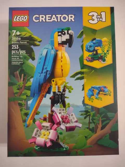 LEGO CREATOR: Exotic Parrot, Frog & Fish 3-in-1 Set #31136 Blue & Yellow ~ NEW
