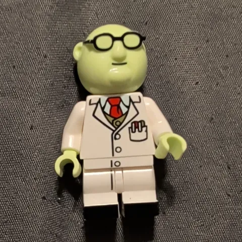LEGO Minifigure Light Green Head w/ Glasses White Suit Torso Red Tie White Legs