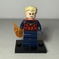 LEGO Minifigure Captain Marvel