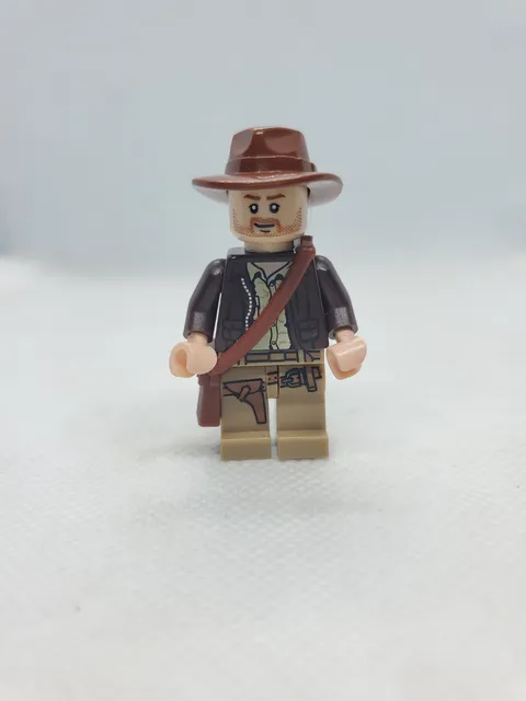 LEGO: Indiana Jones From Indiana Jones RETIRED! HTF